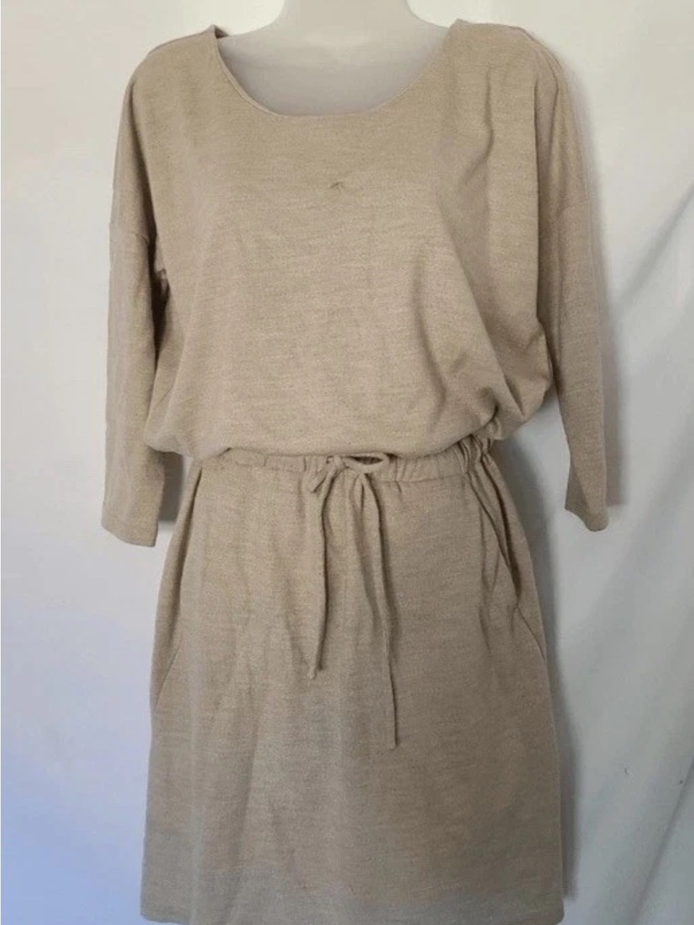 Aritzia Beige Knit Drawstring Waist Midi Dress 100% wool size L